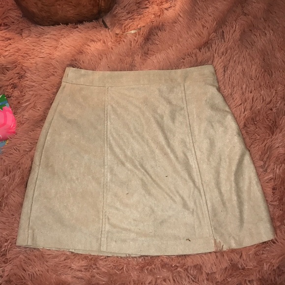 Button up suede skirt - Picture 3 of 3